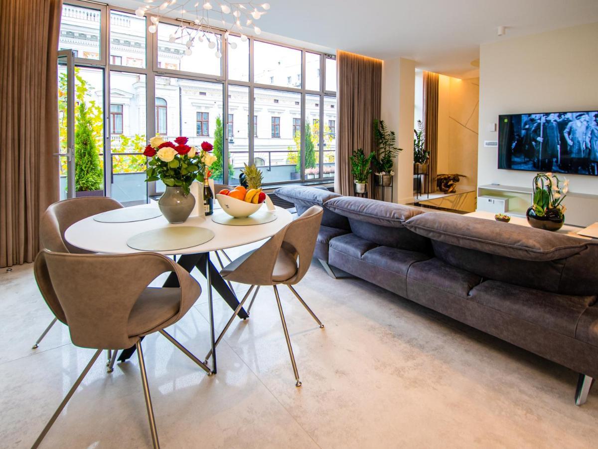 Pietryna Apartments Luxury - Sauna , Jacuzzi , Bezposrednio Przy Ul Piotrkowskiej วูดช์ ภายนอก รูปภาพ