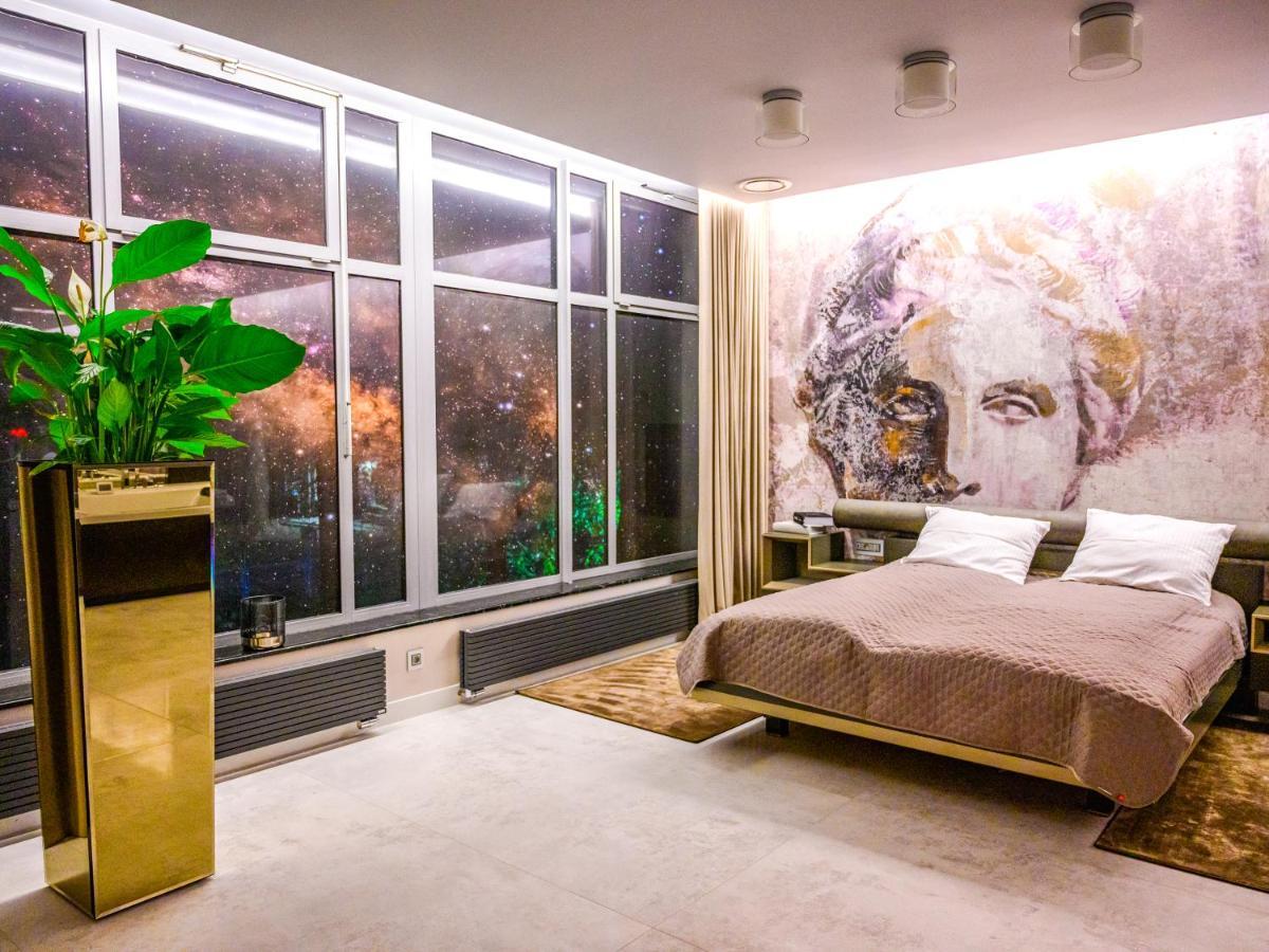Pietryna Apartments Luxury - Sauna , Jacuzzi , Bezposrednio Przy Ul Piotrkowskiej วูดช์ ภายนอก รูปภาพ