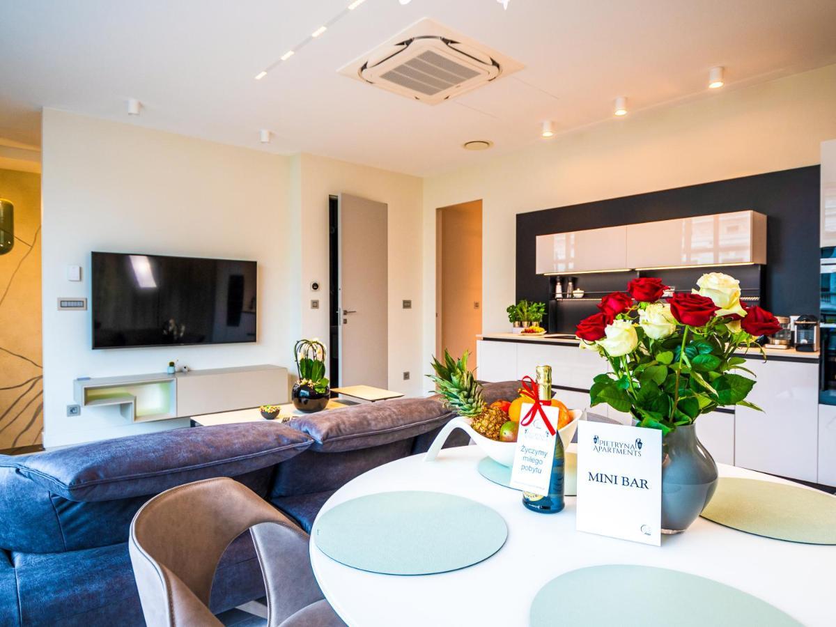 Pietryna Apartments Luxury - Sauna , Jacuzzi , Bezposrednio Przy Ul Piotrkowskiej วูดช์ ภายนอก รูปภาพ