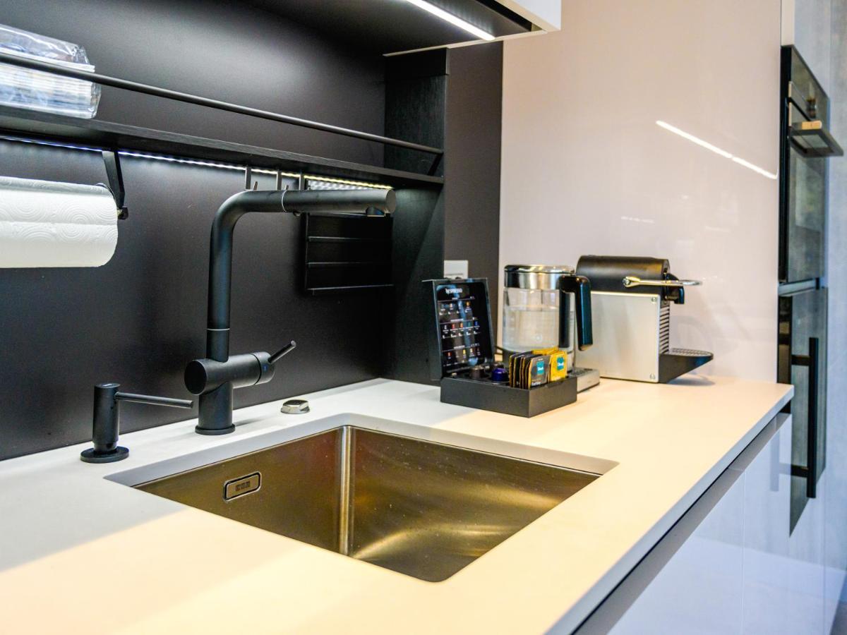 Pietryna Apartments Luxury - Sauna , Jacuzzi , Bezposrednio Przy Ul Piotrkowskiej วูดช์ ภายนอก รูปภาพ