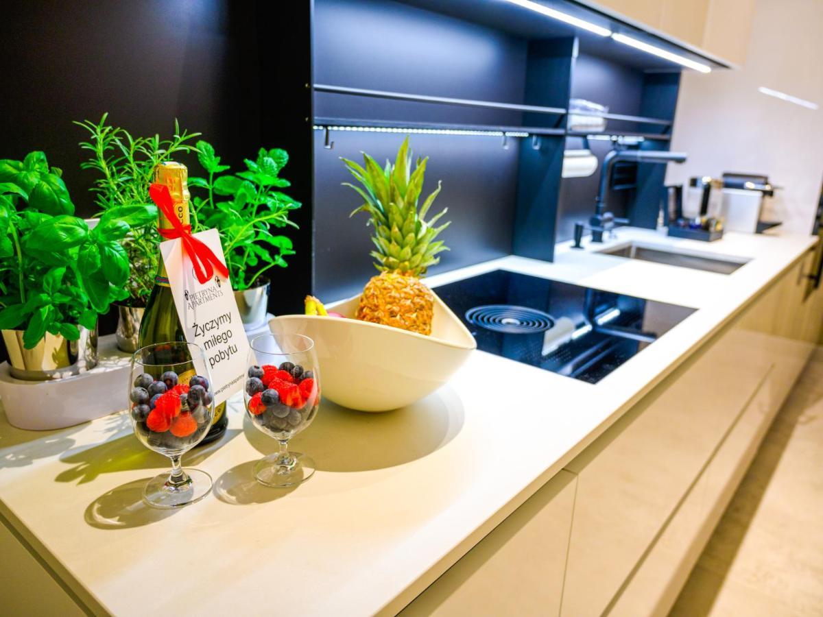 Pietryna Apartments Luxury - Sauna , Jacuzzi , Bezposrednio Przy Ul Piotrkowskiej วูดช์ ภายนอก รูปภาพ