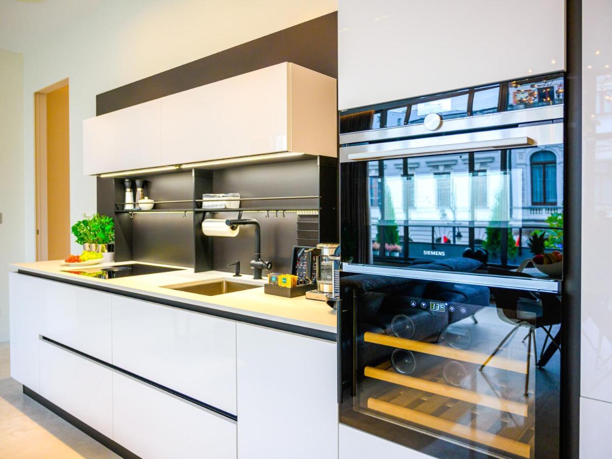Pietryna Apartments Luxury - Sauna , Jacuzzi , Bezposrednio Przy Ul Piotrkowskiej วูดช์ ภายนอก รูปภาพ