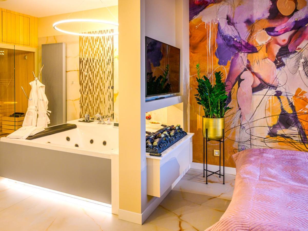 Pietryna Apartments Luxury - Sauna , Jacuzzi , Bezposrednio Przy Ul Piotrkowskiej วูดช์ ภายนอก รูปภาพ
